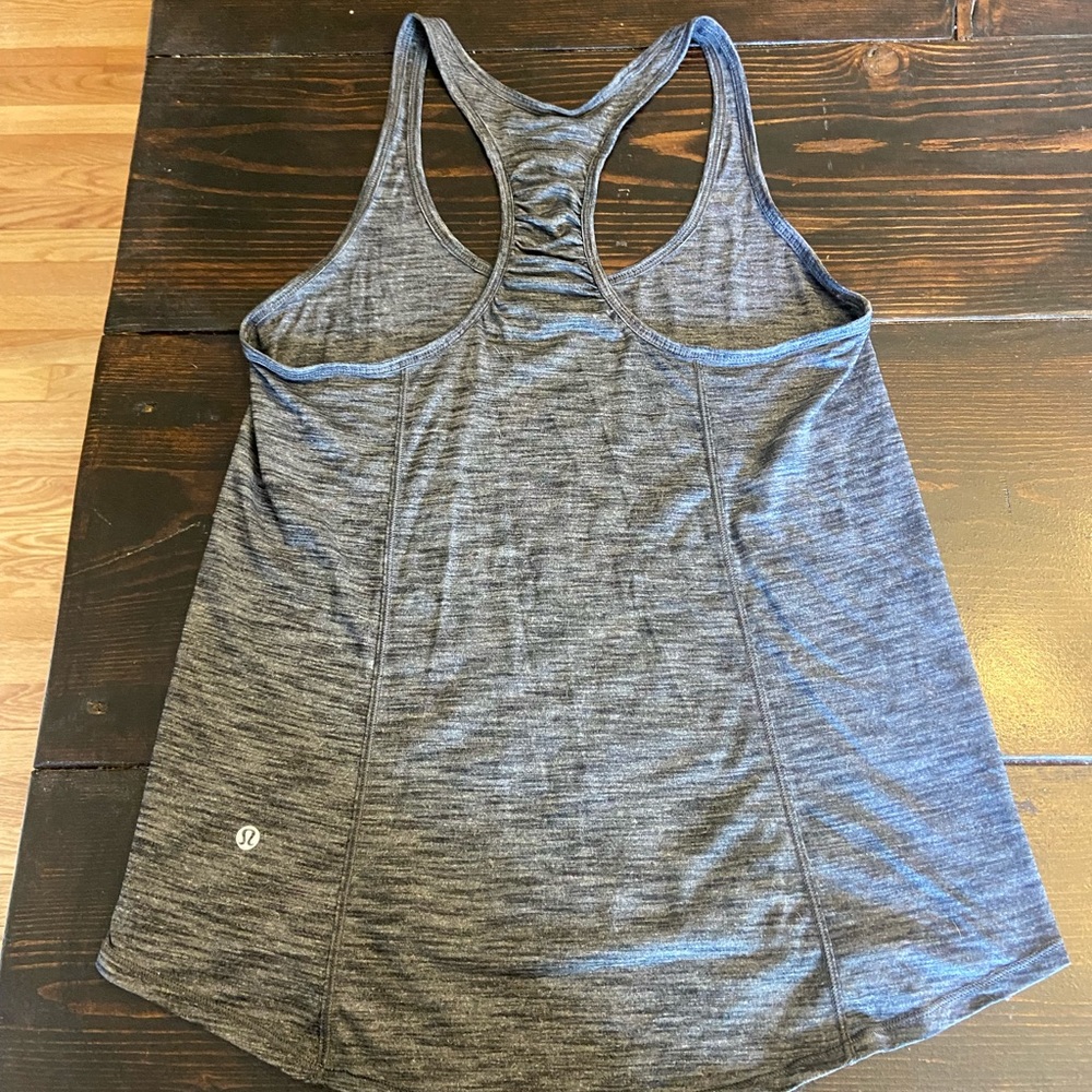 Lululemon Gray Racerback Tank Size 6
